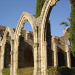 Кипр Inside Bellapais abbey