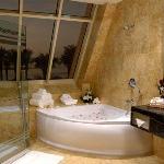 Al Raha Beach Hotel