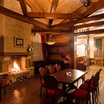 Артурс Village