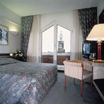 Jolly Hotel Carlton 4