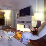 Honeymoon Suite Bed