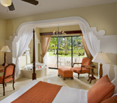 HoneymoonSuiteRoom