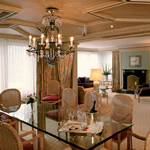 Luxury Suite1