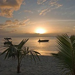 Пляж на закате в Гренаде